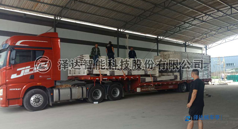 福建厦门为改善骑行一组的出行条件，大力建设遮阳挡雨棚(图3)